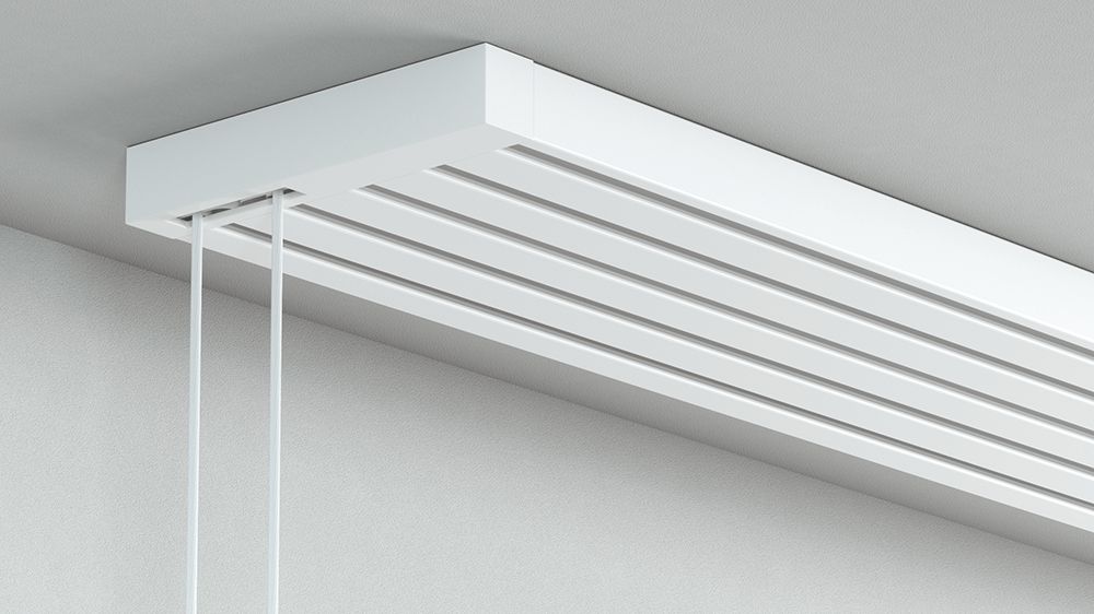 Flächenvorhangschiene mit Schnurzug 5-läufig nach Maß – in Weiß