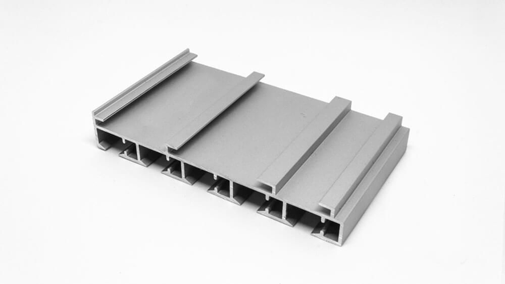 Flächenvorhangschiene mit Schleuderzug 5-läufig – mit Vorhang