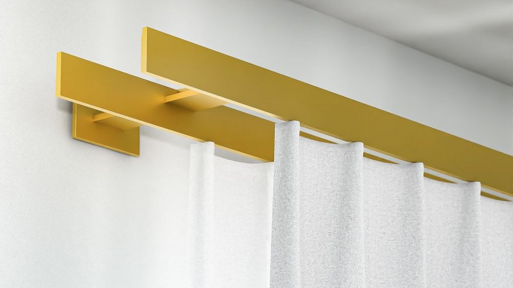 Doppelläufige Vorhangstange für Wave Vorhänge – in Messing