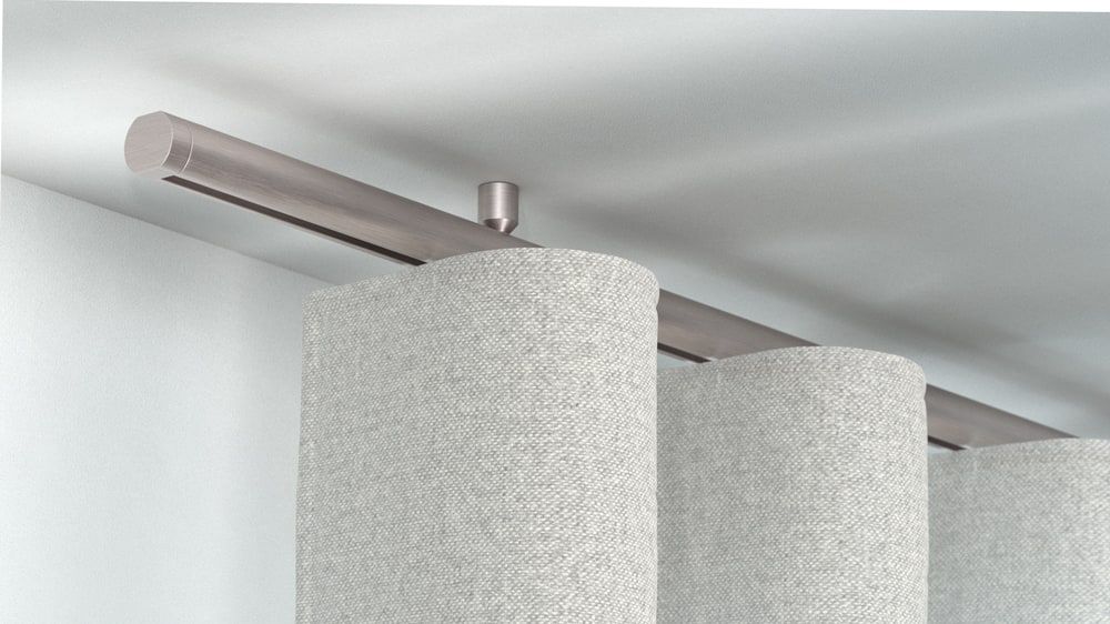 Interstil Corpus 22 mit Endstück Lee zur Deckenmontage – in Nickel matt