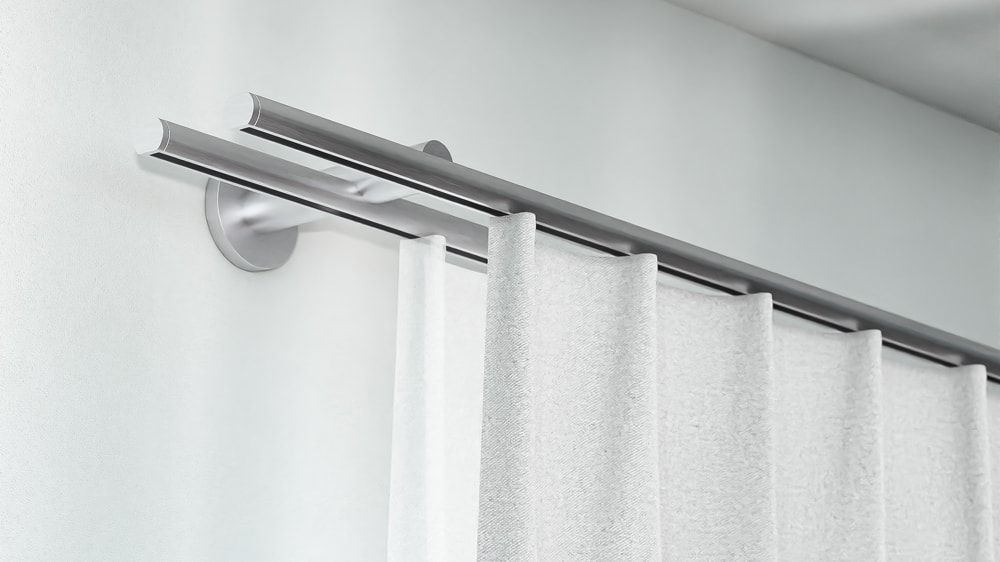Interstil Diktion 2-läufig preiswert kaufen - Runde Vorhangstange – in Aluminium