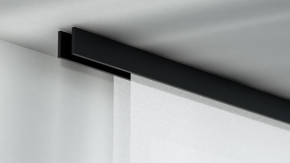 Interstil F1 Flächenvorhang Deckensystem 2-läufig – in Schwarz