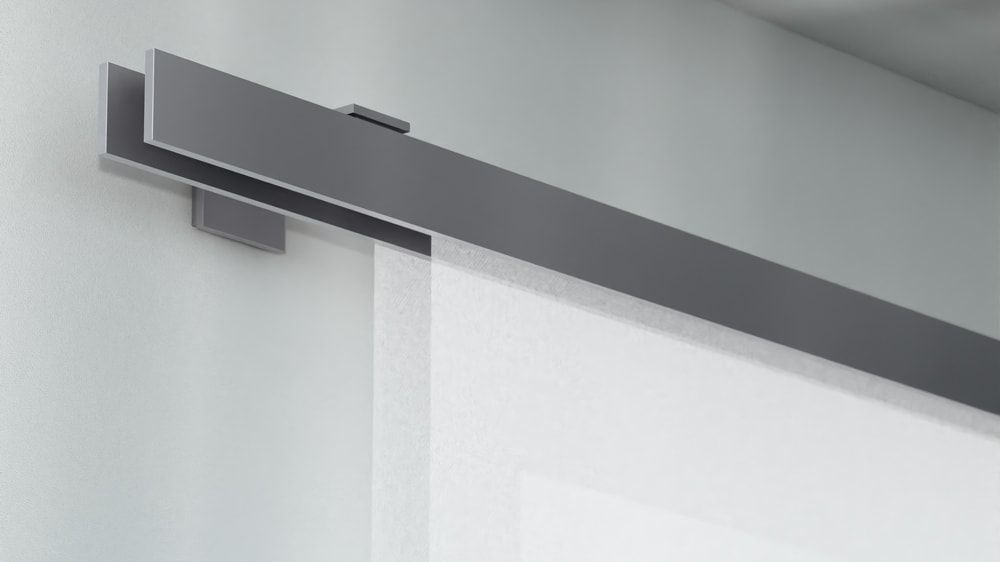 Interstil F1 Flächenvorhangschiene 2-läufig Wand nach Maß – in Edelstahl