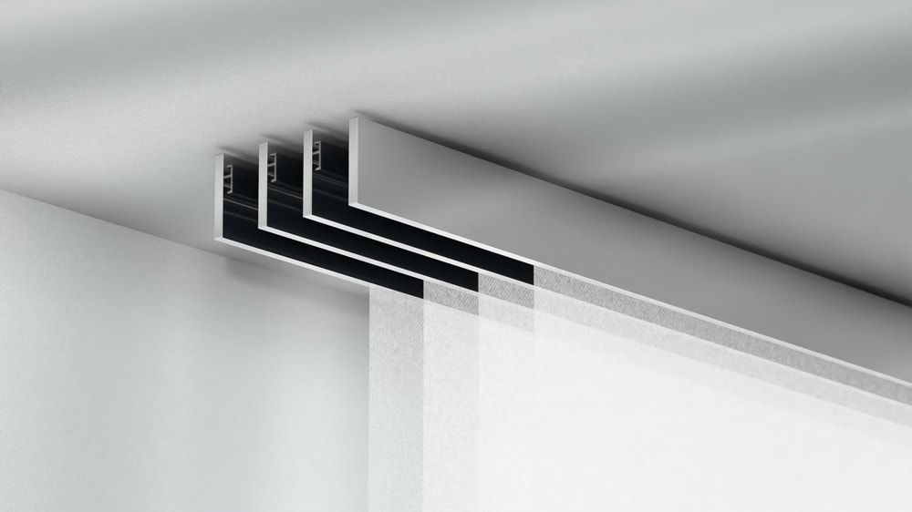 Interstil F1 Schiebegardinenschiene 4-läufig – in Chrom