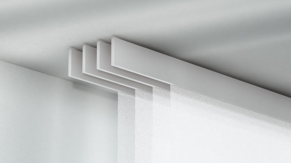 Interstil F1 Schiebegardinenschiene 4-läufig – in Weiß