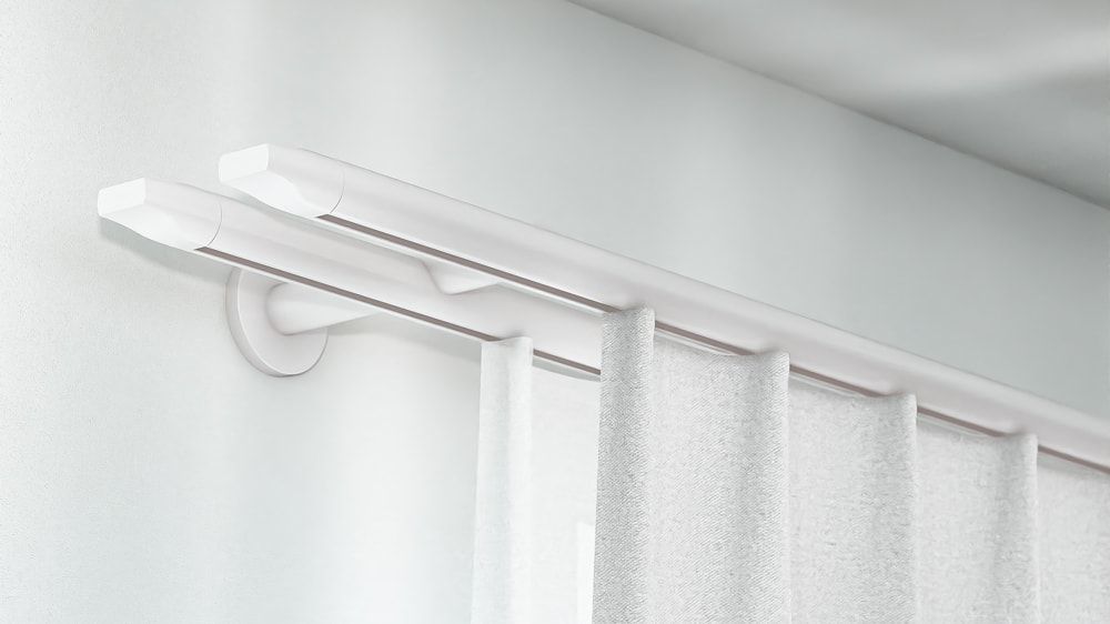 Interstil Log 3 2-läufig zur Wandmontage bestellen – in Weiß