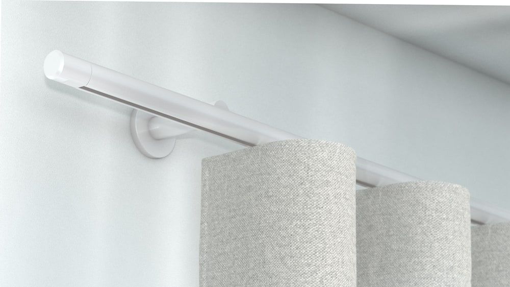 Interstil Luv 3 Vorhangstange Innenlauf Wand auf Maß – in Weiß