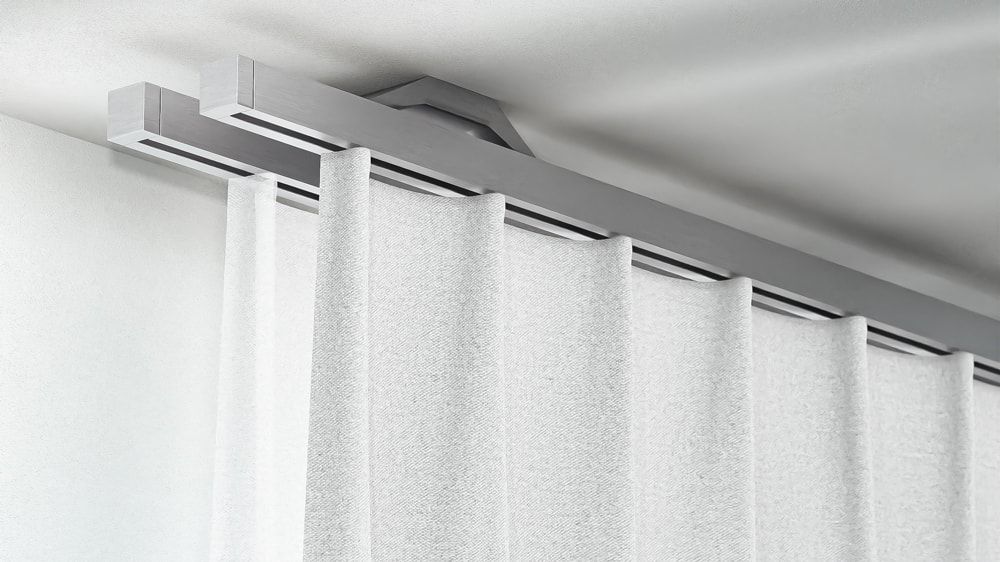 Interstil Quantum 2 2-läufig - Deckenschiene auf Maß – in Aluminium