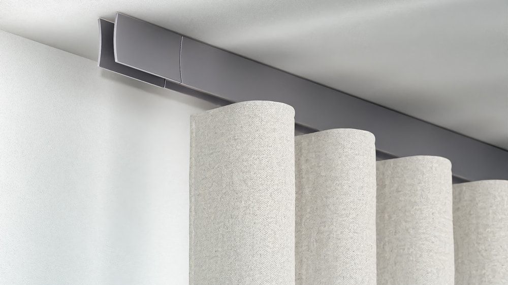 Interstil Sail Design Vorhangschiene zur Deckenmontage – in Edelstahl