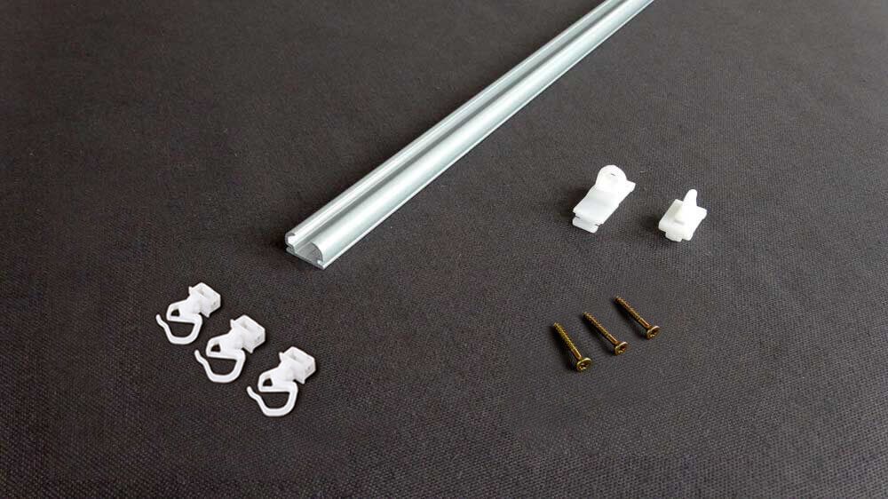 Einläufige &amp; schmale Deckenschiene für die Montage auf Holz – Zubehör in Aluminium