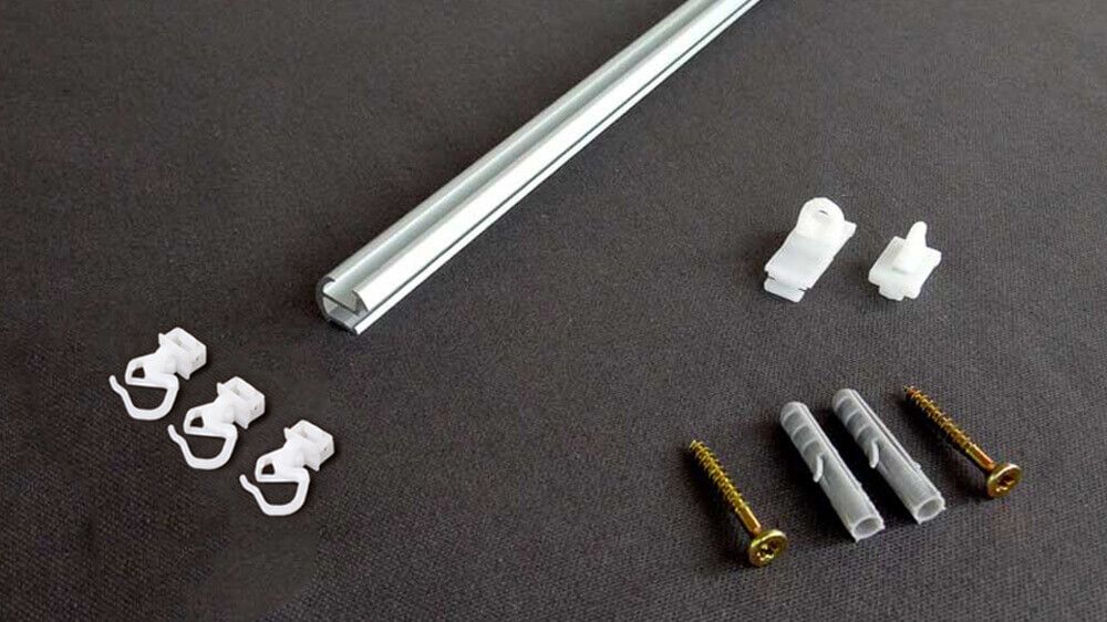 Schmale Vorhangschiene rund für die Montage an der Wand – Zubehör in Aluminium