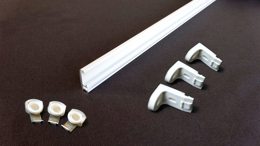 Objektschiene für Vorhänge zur Wandmontage Modell 750 – Zubehör in Weiß