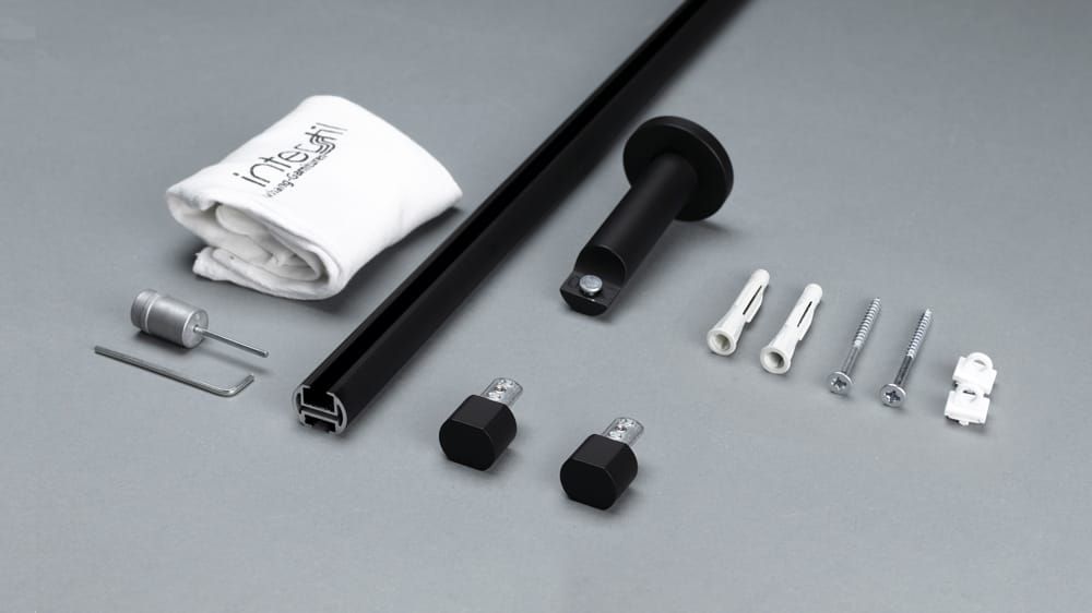 Interstil Metro 2-läufige Vorhangstange zur Wandmontage  – Zubehör in Schwarz