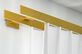 Doppelläufige Vorhangstange für Wave Vorhänge – in Messing