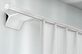 Interstil Lee 2 Wand Gardinenstange mit Innenlauf nach Maß – in Weiß