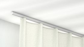 Modell 545 Alu Deckenschiene für leichte Vorhänge – in Weiß
