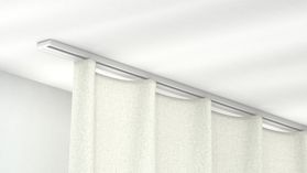 Modell 876 sehr flache Vorhangschiene zum Durchschrauben – in Weiß