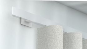 Interstil Codex 1-läufig mit passenden Trägern und Gleitern – in Weiß