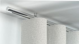 Interstil Corpus 22 Innenlaufstange zur Deckenmontage – in Chrom