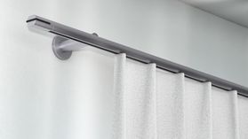 Interstil Duo Innenlauf Gardinenstange 1-läufig zur Wandmontage – in Schwarz