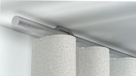 Interstil Quantum.30W 1-läufig mit passenden Trägern und Gleitern – in Aluminium