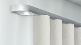 Interstil W4 1-läufig mit passenden Trägern und Gleitern – in Aluminium