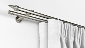 Interstil Argon 2-läufig mit passenden Trägern und Gleitern – mit Vorhang in Nickel matt