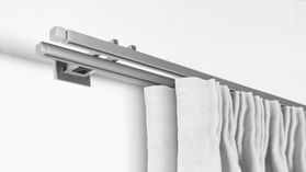 Interstil Phantom 2  2-läufig inklusive Zubehör – mit Vorhang in Aluminium